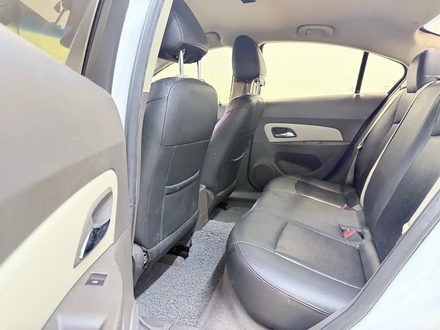 Chevrolet Cruze 2015 1.5L Classic SL MT фото 13