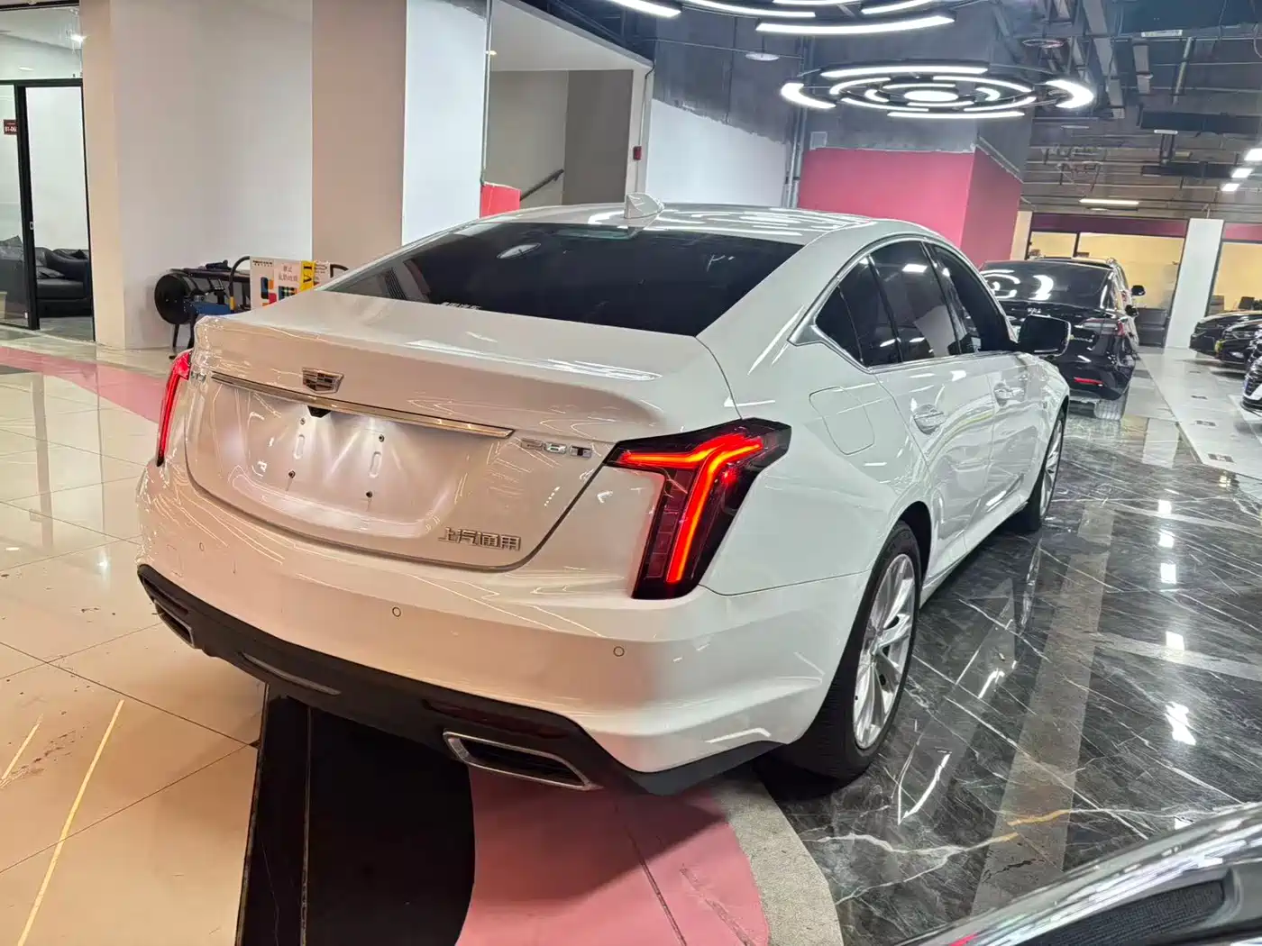 CADILLAC CT5