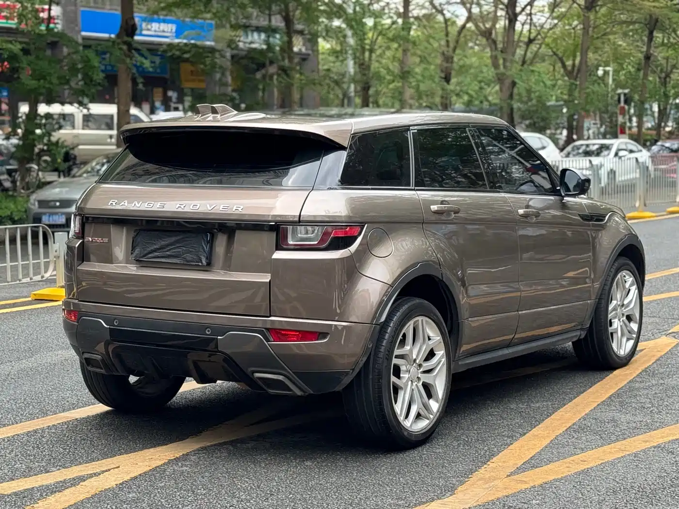 Land Rover Range Rover Evoque 2018 240PS HSE DYNAMIC Drive Edition фото 21