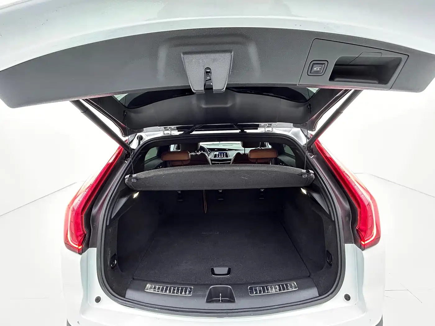 Cadillac XT4 2021 28T AWD Platinum Edition фото 18
