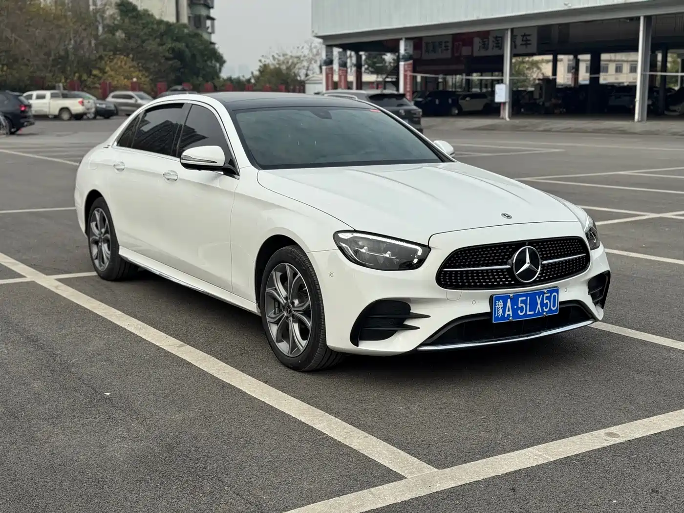 MERCEDES-BENZ E CLASS