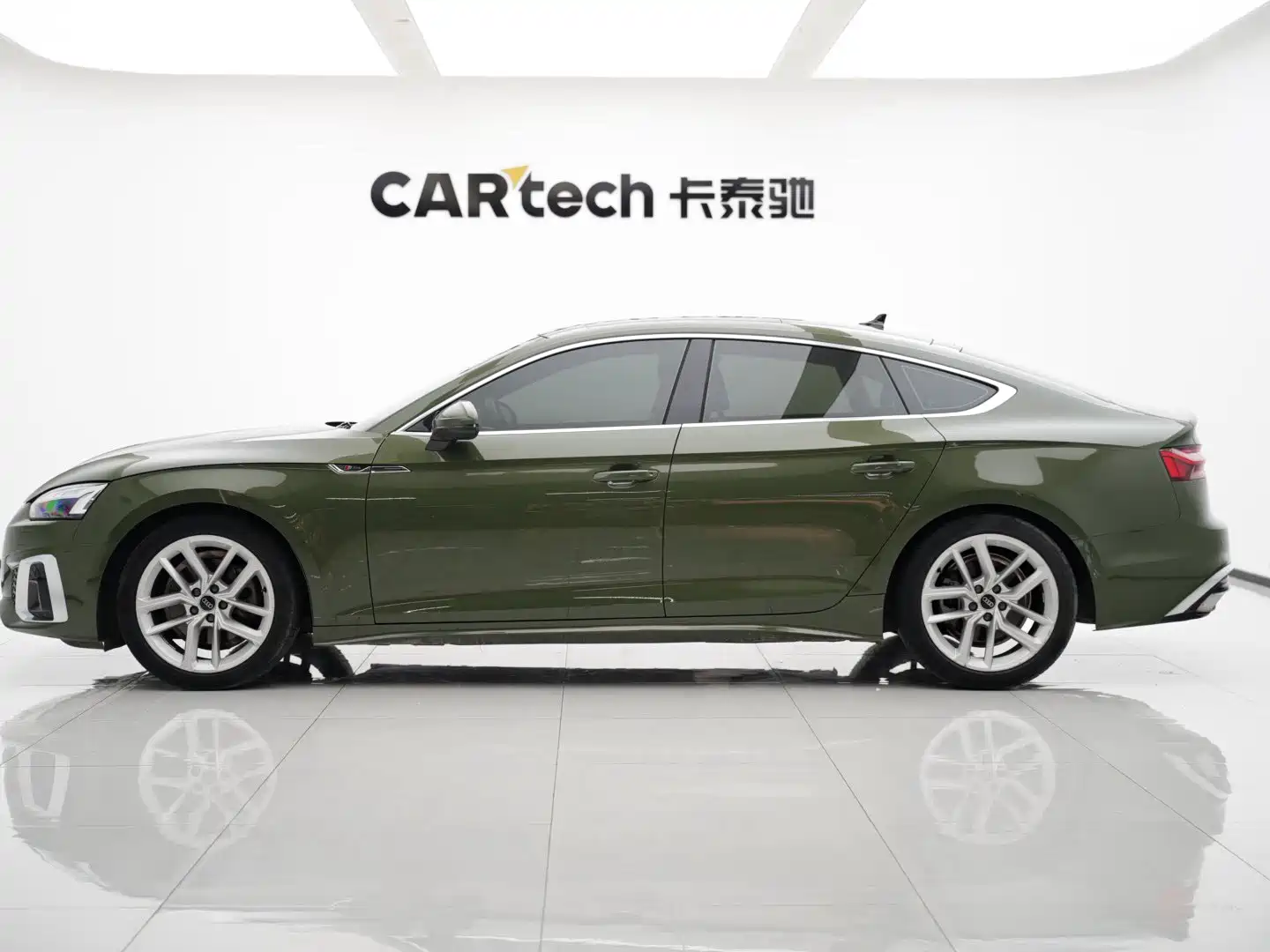 Фото 4 - Audi A5 (Import)