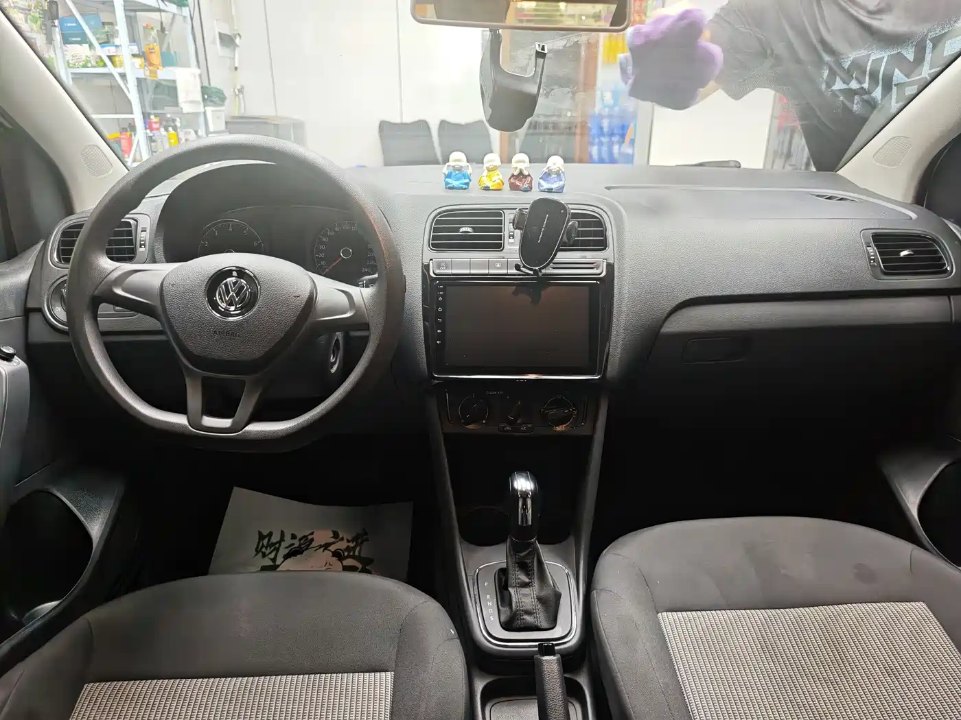 Volkswagen Polo 2018 1.5L Auto Safe Drive фото 7