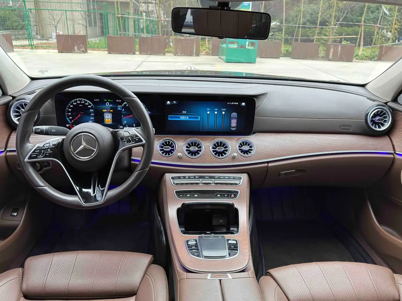  E CLASS