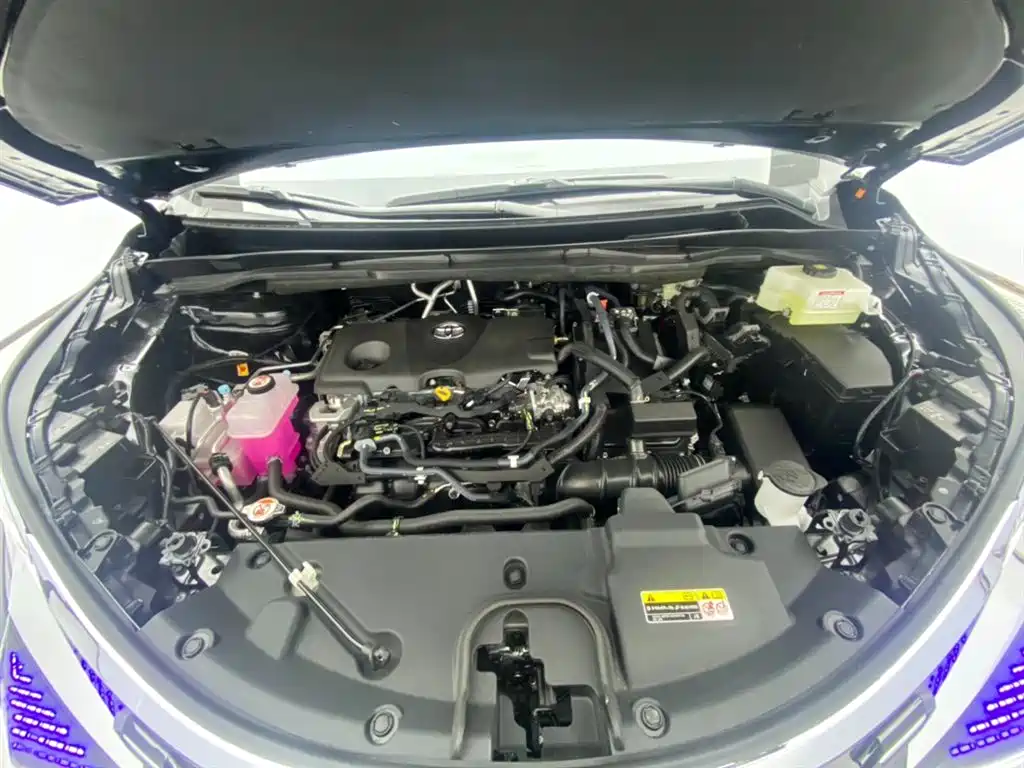 Toyota Granvia 2024 2.5L Hybrid Comfort фото 13
