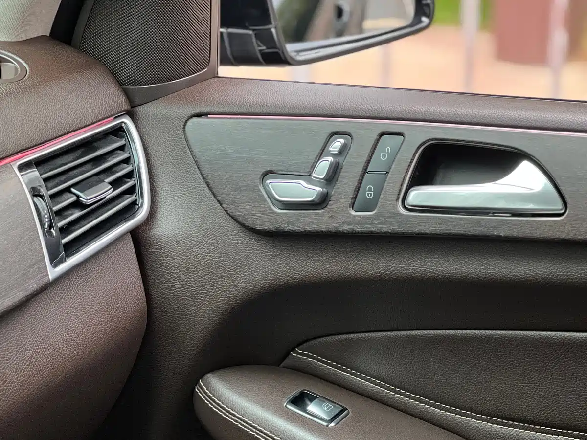 Mercedes-Benz GLE 2015 GLE 320 4MATIC фото 26