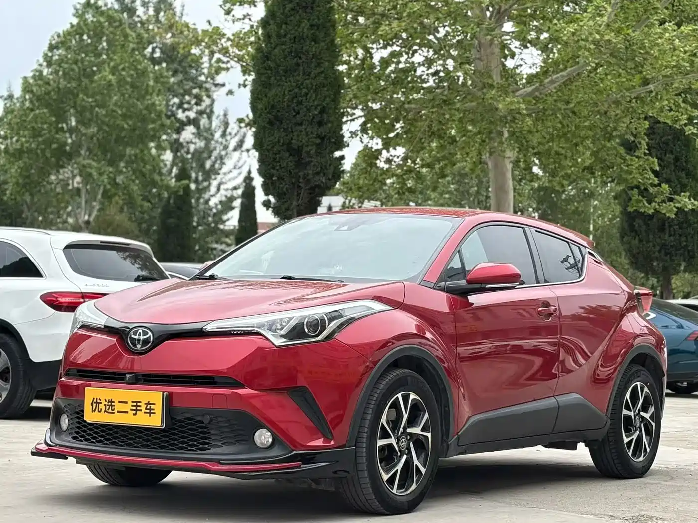 Toyota C-HR 2020 Model 2.0L Leading