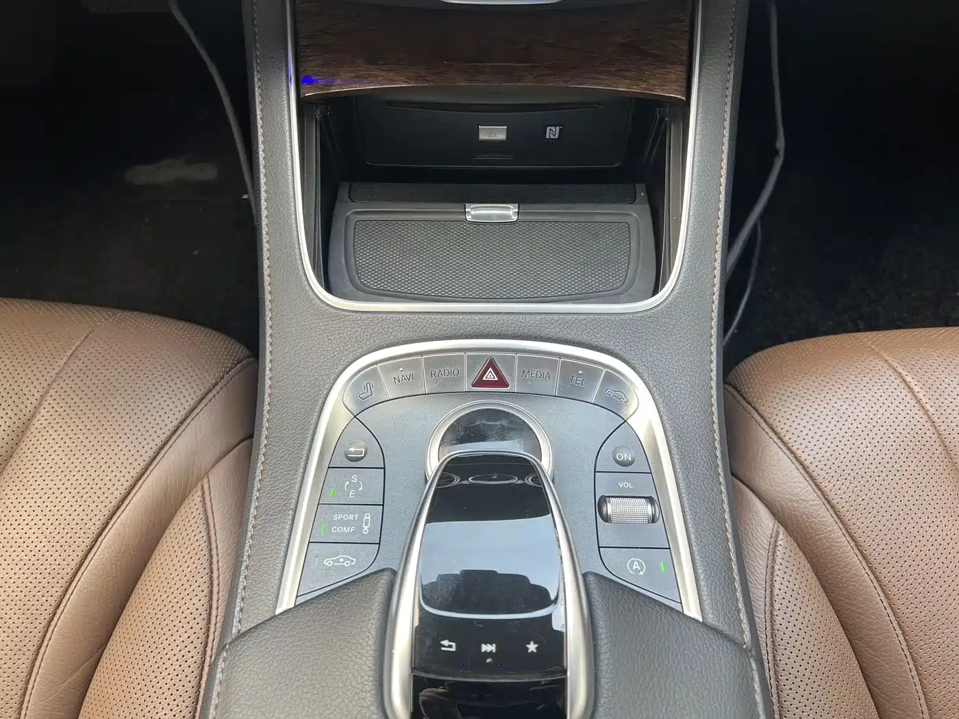 Фото 17 - Mercedes-Benz S-Class