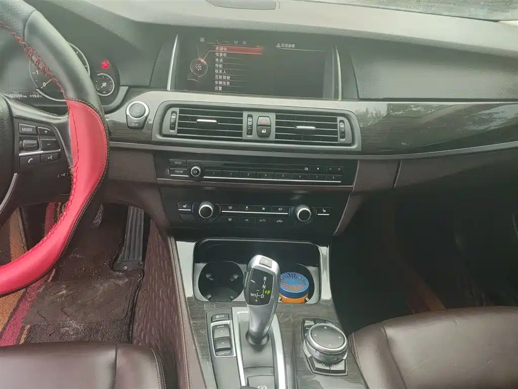 BMW 5 Series 2017 525Li Luxury Design Package фото 13