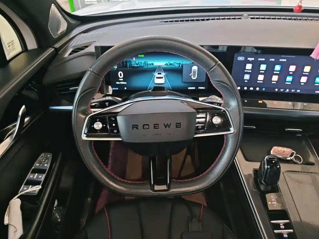 Фото 11 - Roewe RX5 MAX