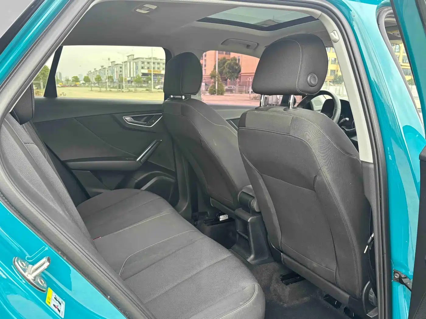 Audi Q2L 2018 35 TFSI Launch Exclusive Edition China VI фото 24
