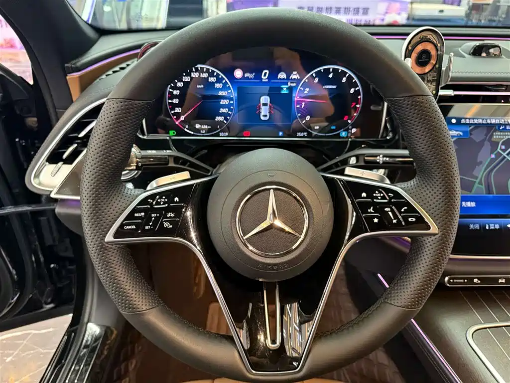 Mercedes-Benz E-Class 2024 Model E 300 L Luxury фото 8