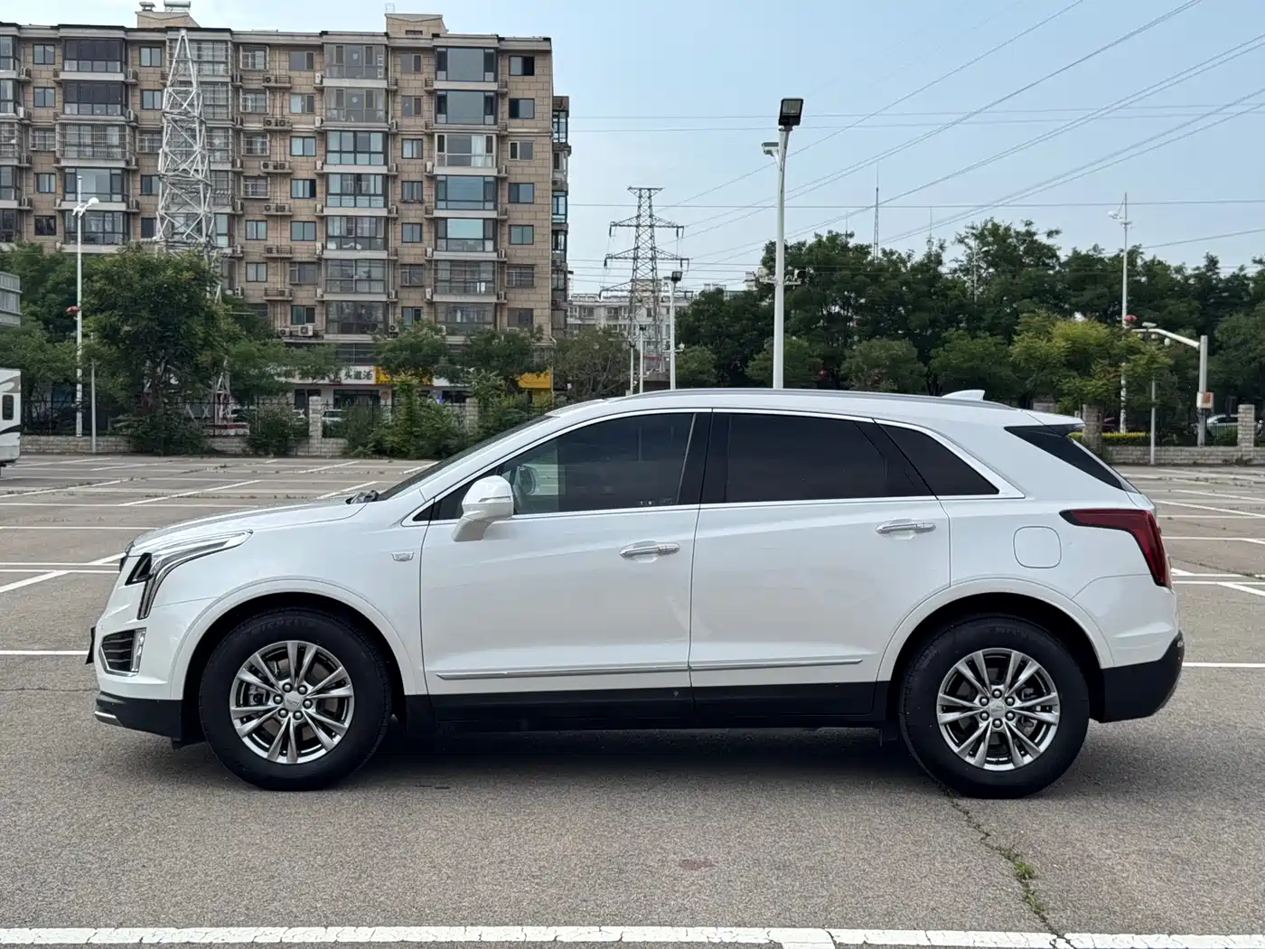 Cadillac XT5 2022 2.0T 2WD Luxury фото 8