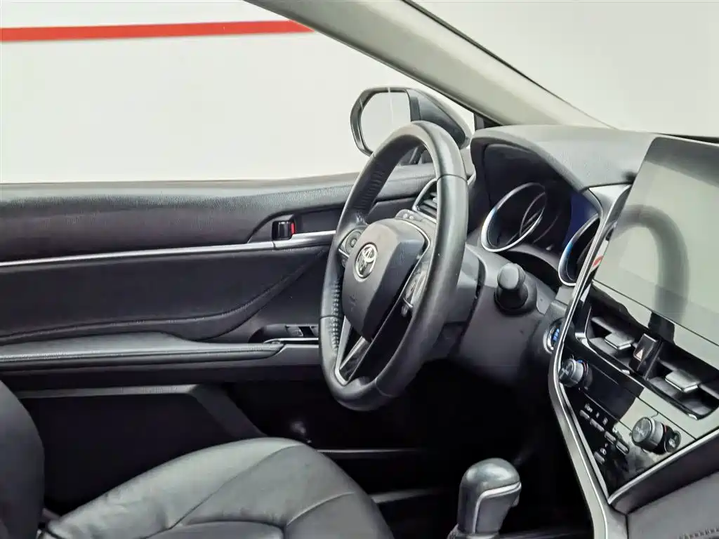 Toyota Camry 2021 2.0G Luxury Edition фото 22