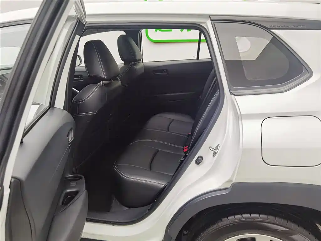 Toyota Corolla Cross 2023 2.0L Elite Edition фото 15
