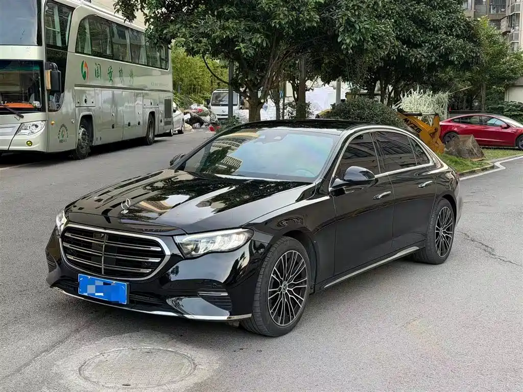 Mercedes-Benz E-Class 2025 E 300 L Luxury фото 3