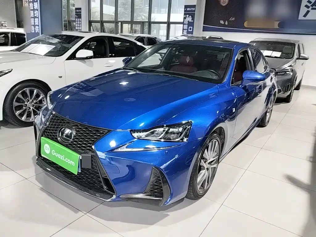 2018 Lexus IS