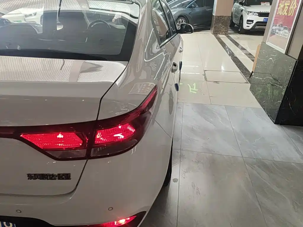 Kia K2 2017 2017 Sedan 1.4L AT GLS