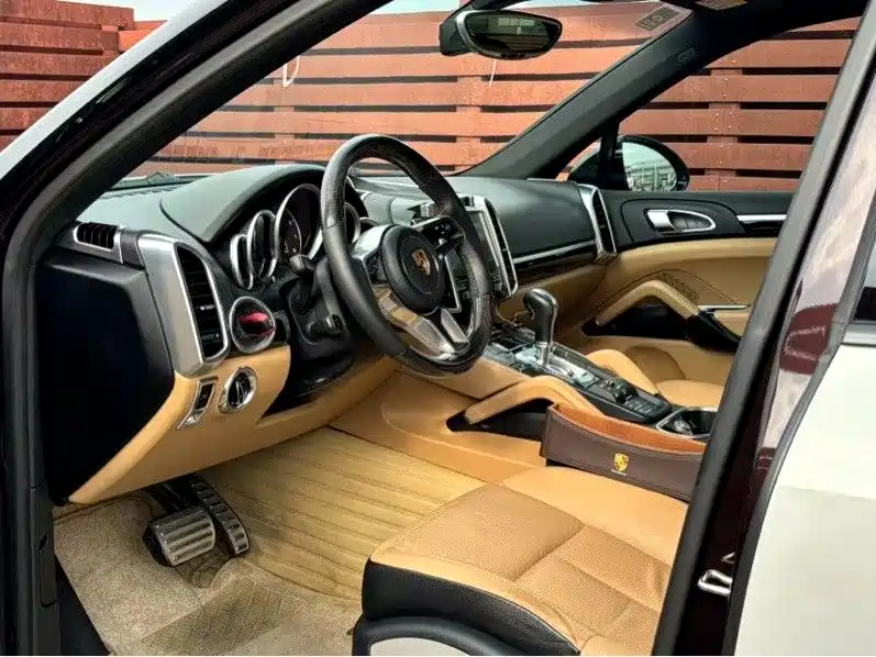 Porsche Cayenne 2016 Cayenne 3.0T фото 4