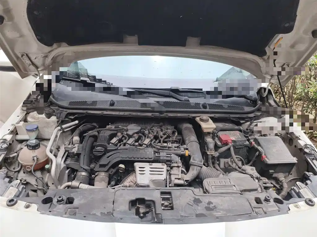 Peugeot 408 2015 Model 1.2T Automatic Luxury Edition фото 16