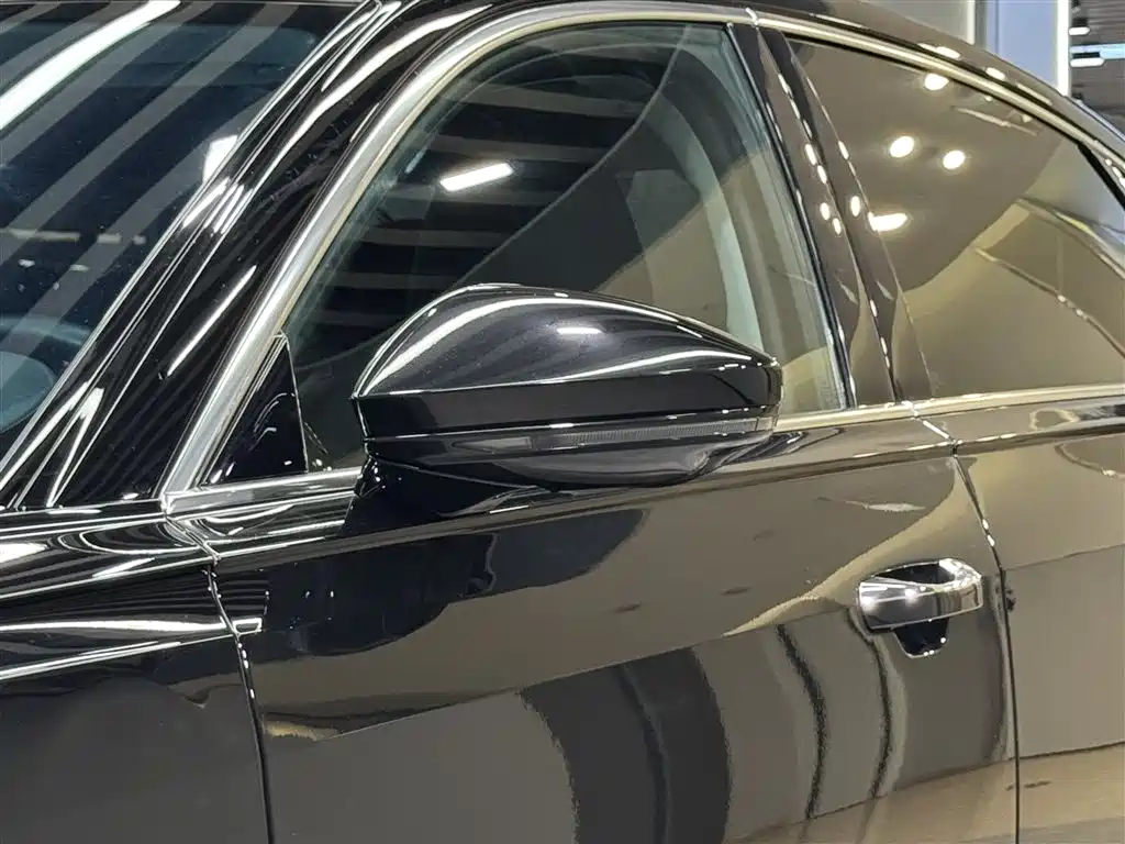 Audi A8 2023 A8L 50 TFSI quattro Exclusive фото 29