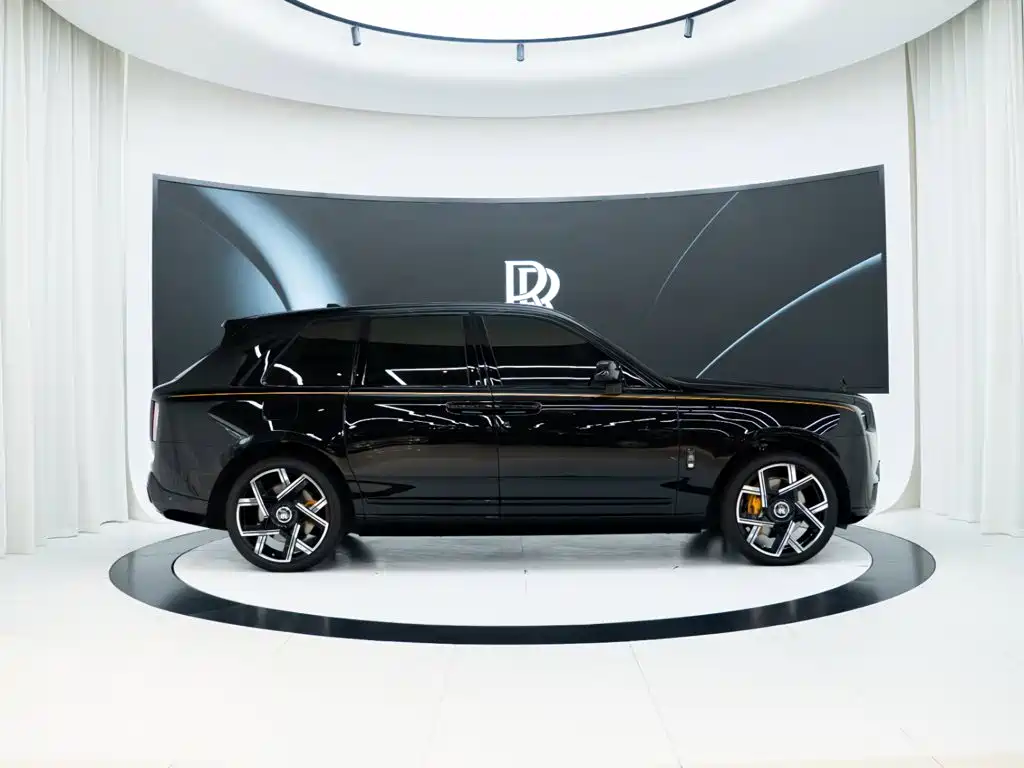 Photo 7 - Rolls-Royce Cullinan