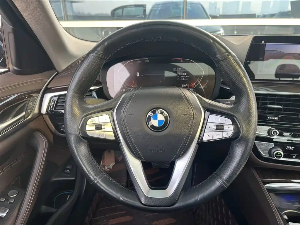 BMW 5 Series 2020 525Li Luxury Package фото 10