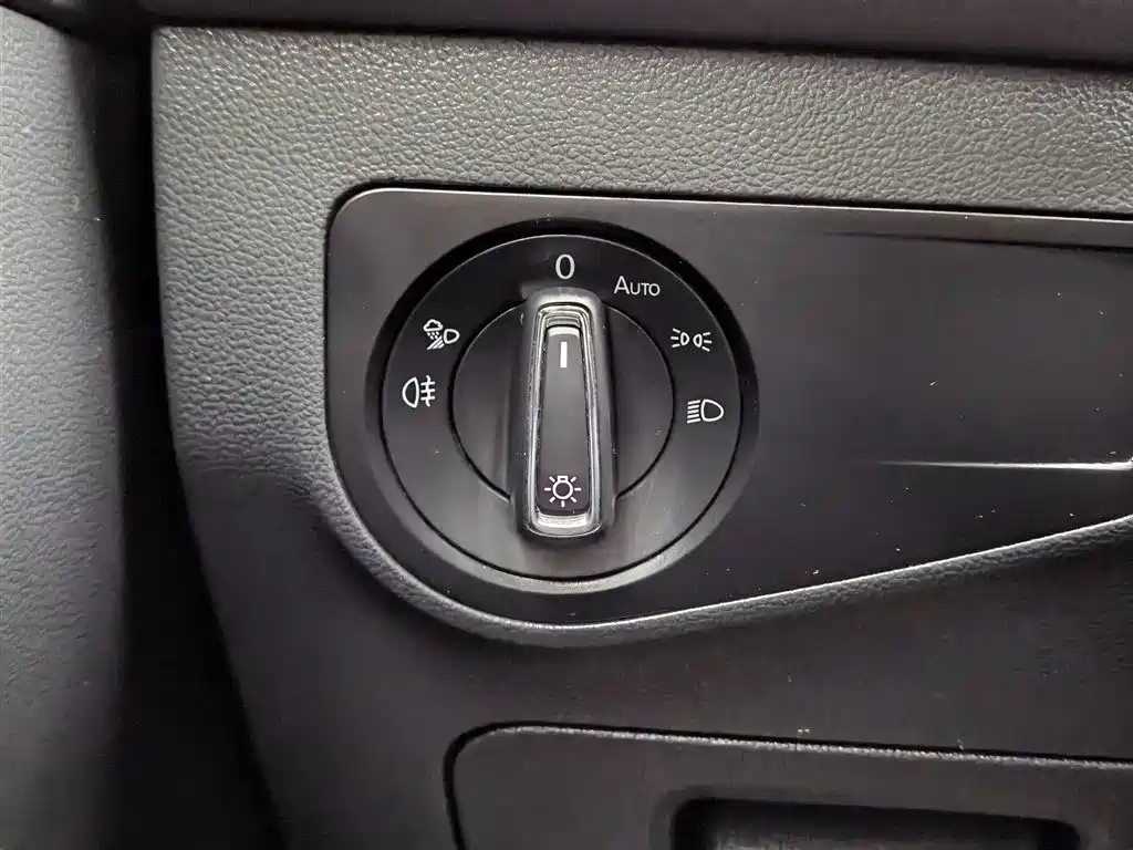 Volkswagen Tiguan X 2021 330TSI 2WD Prestige Flagship фото 21