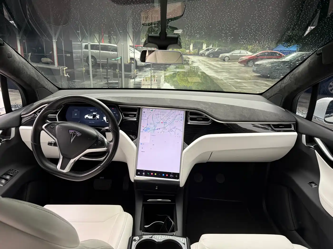 TESLA MODEL X