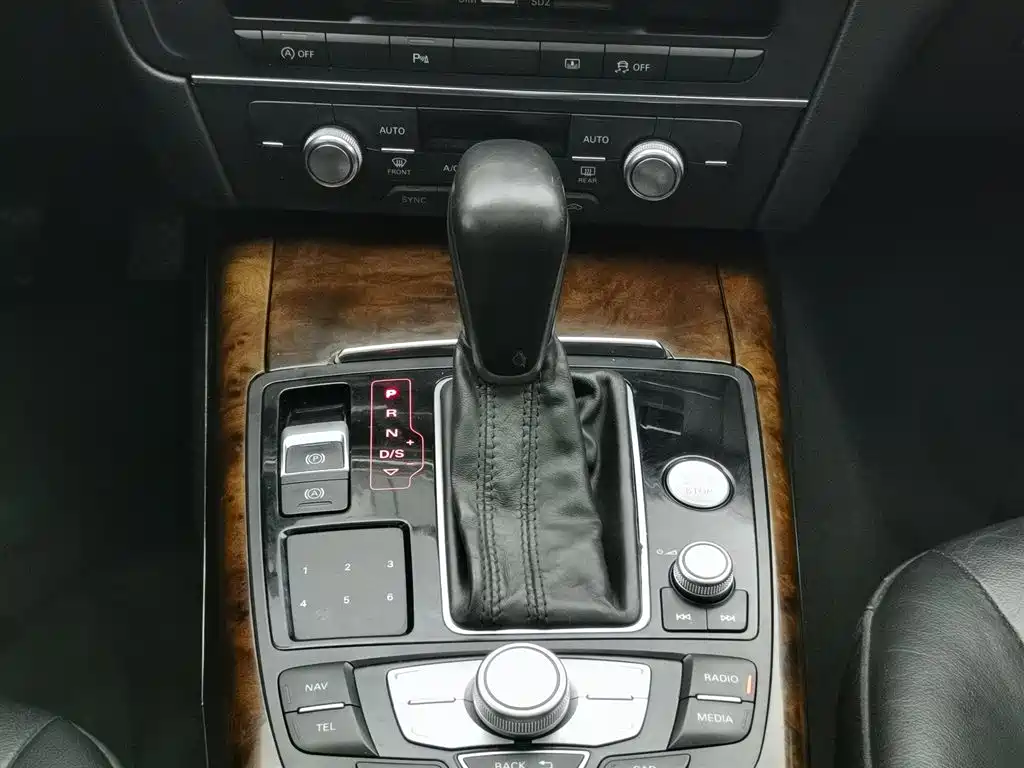 Audi A6L 2016 TFSI Comfort фото 13
