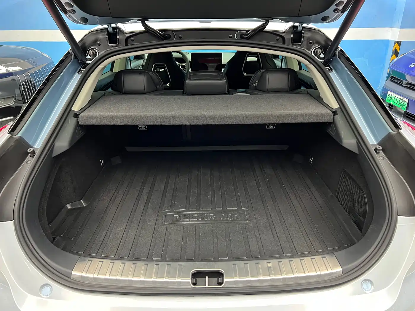 ZEEKR EXTREME KRYPTON 001