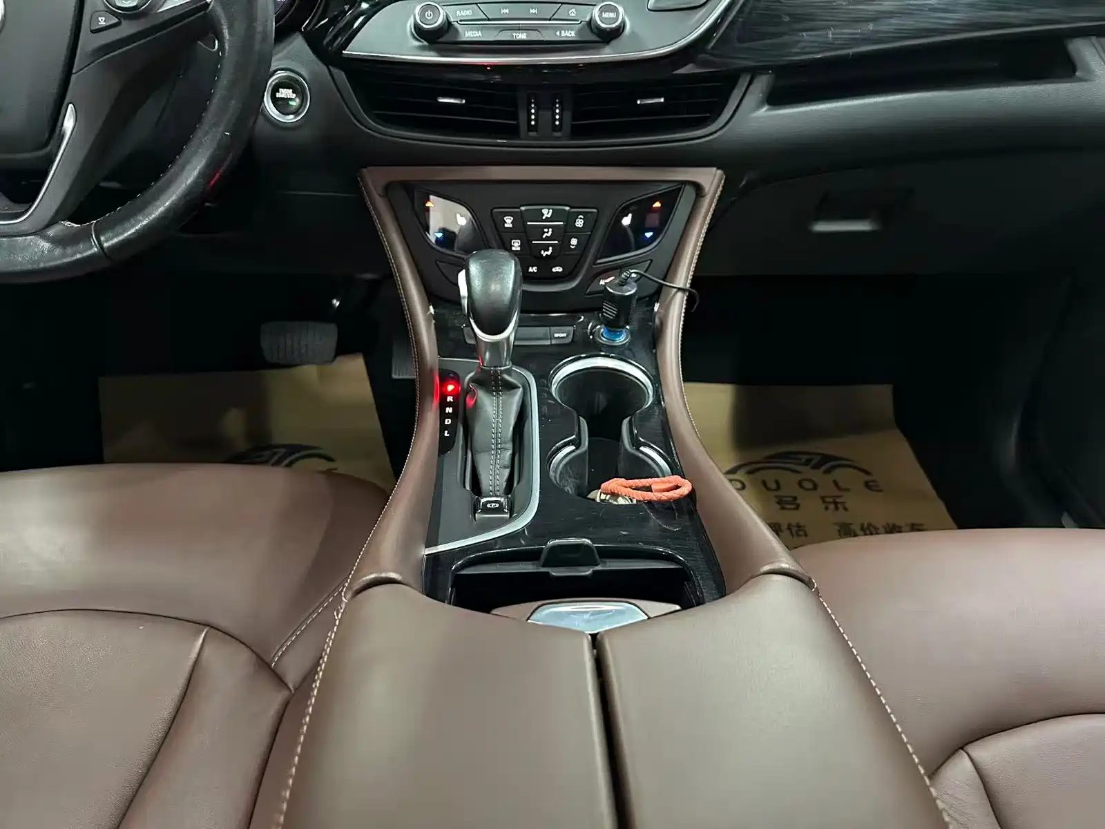 Фото 12 - Buick Envision Plus