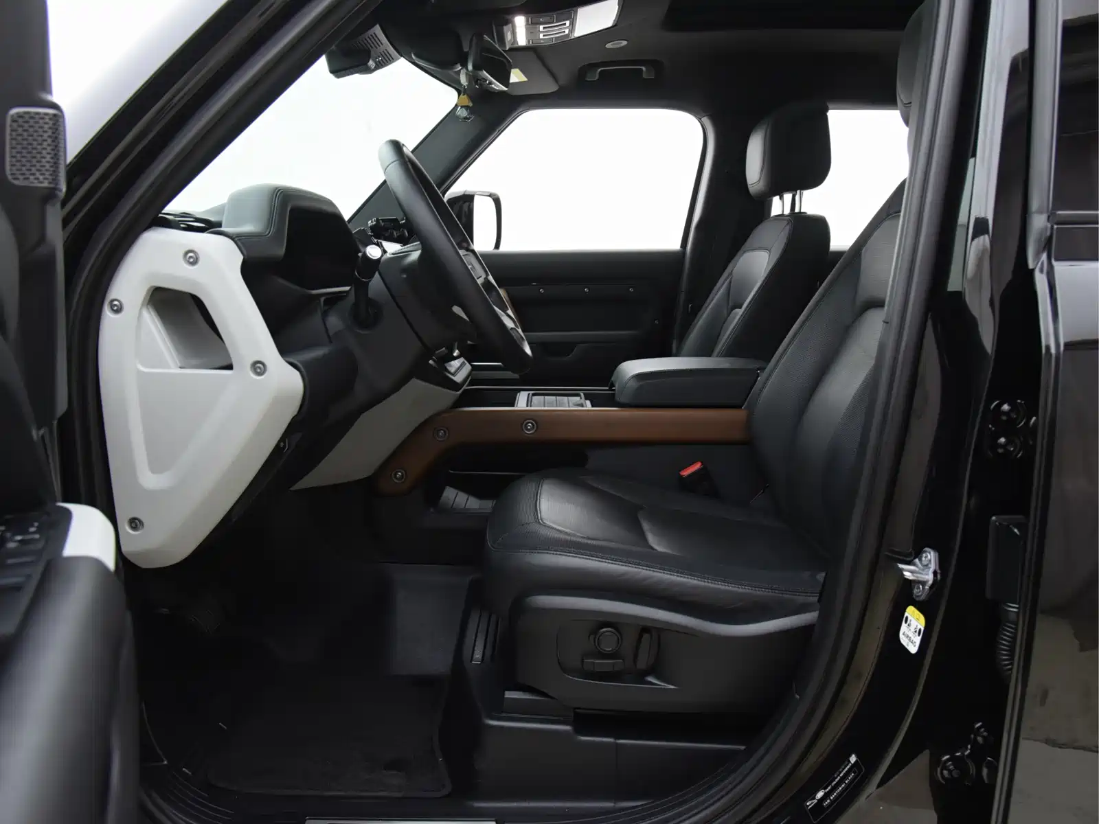 Фото 9 - Land Rover Defender