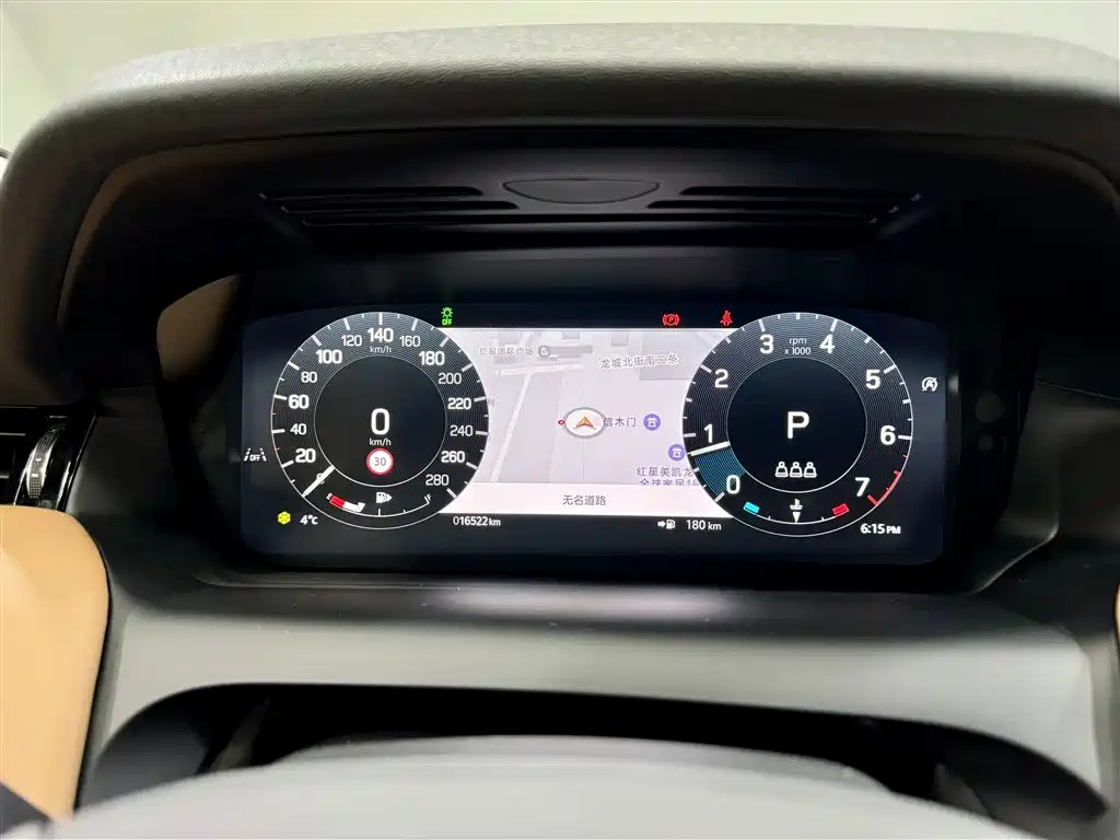 Land Rover Discovery Sport 2024 Luxury Custom Edition фото 15