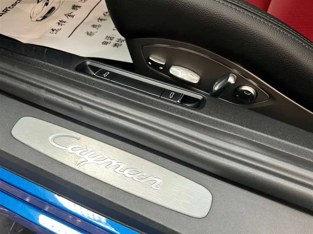 Porsche 718 2018 Cayman 2.0T фото 41