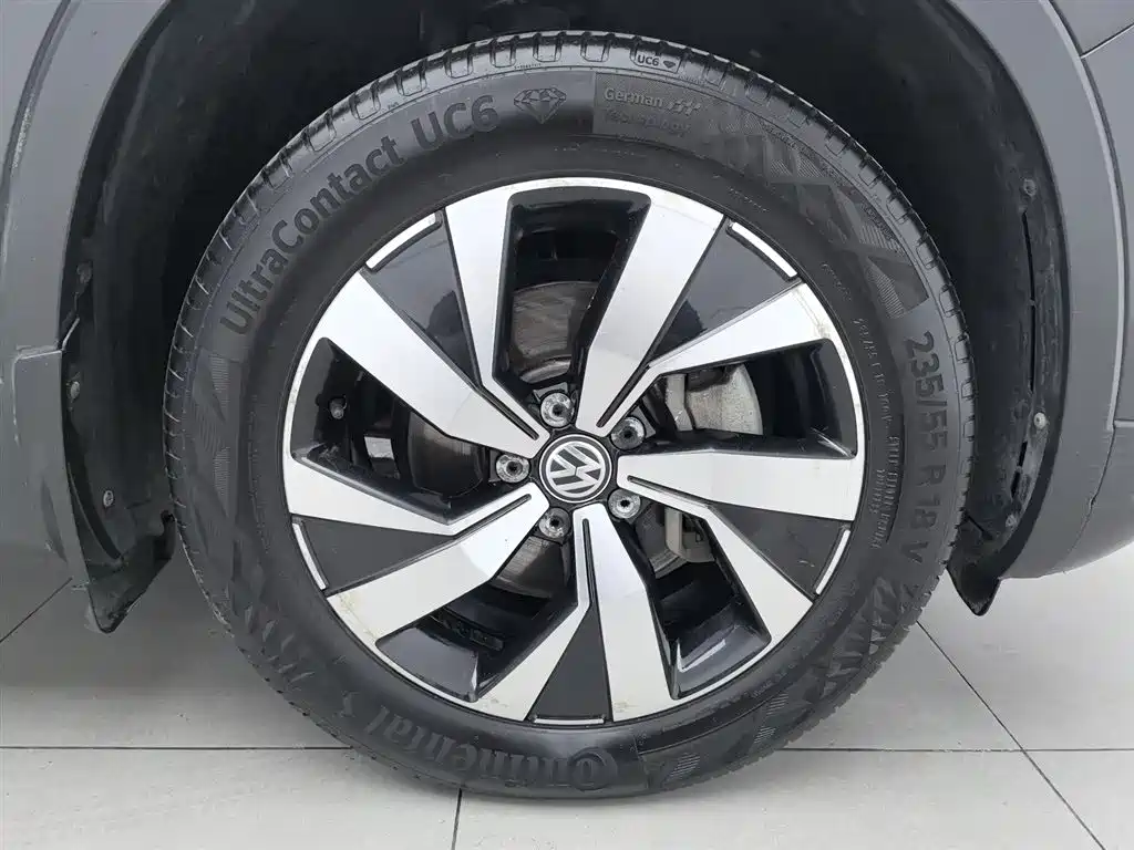 Volkswagen Tayron 2021 330TSI 2WD Luxury Smart Connect Edition фото 17