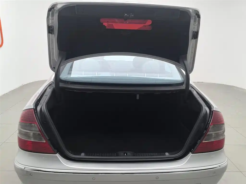Mercedes-Benz E-Class 2008 E 230 Fashion фото 16