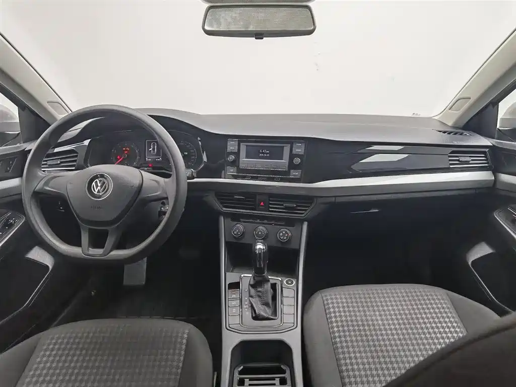 Volkswagen Bora 2019 1.5L Auto Fashion Model фото 5