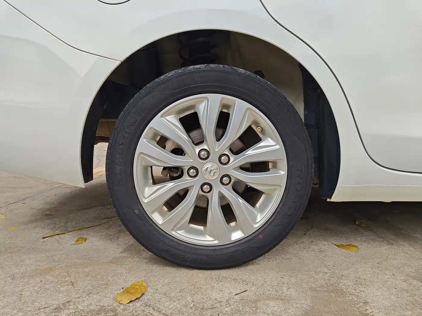 Buick Excelle 2018 15T Manual Elite (China V) фото 14