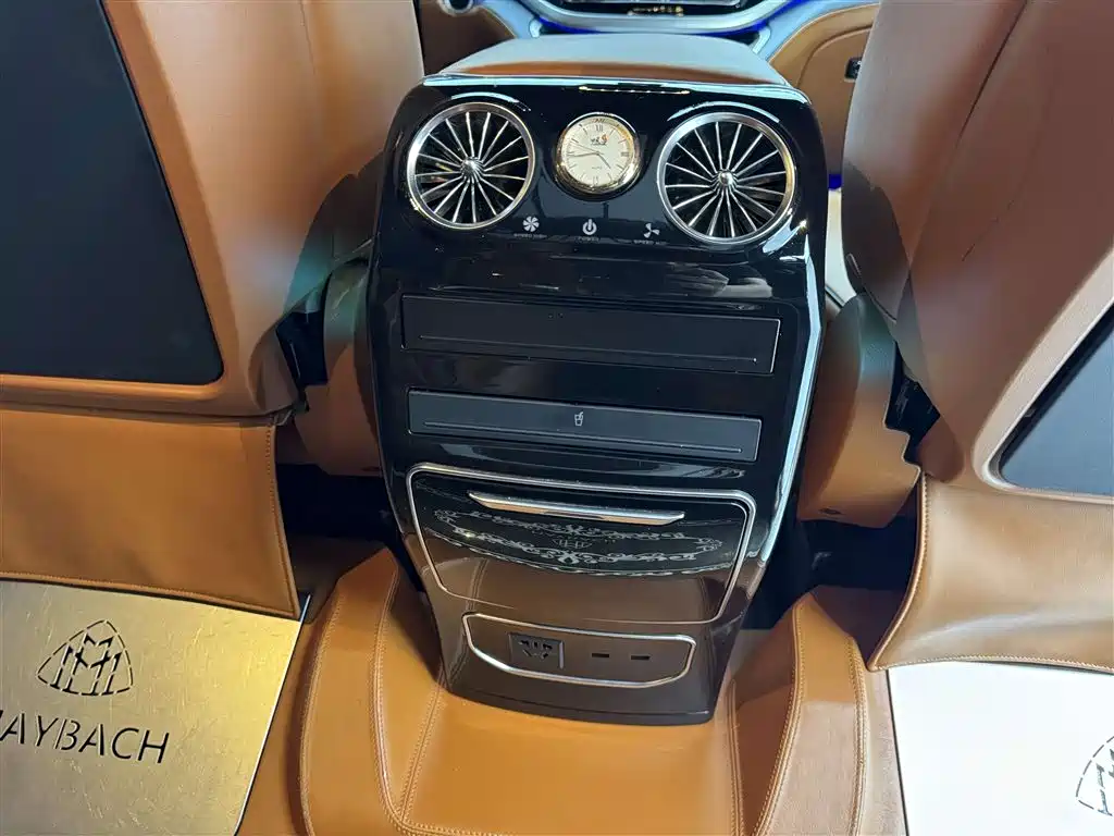 Mercedes-Benz Vito 2021 2.0T Elite 7-Seater фото 33