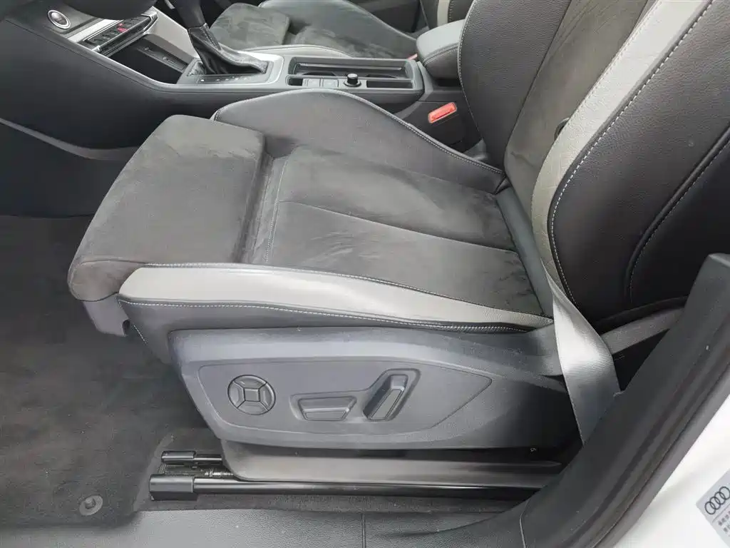Audi Q3 2019 35 TFSI Progressive Sport фото 20