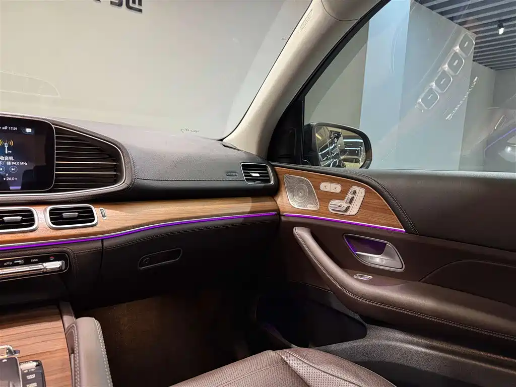 Mercedes-Benz GLS 2021 Facelift GLS 450 4MATIC Luxury фото 23