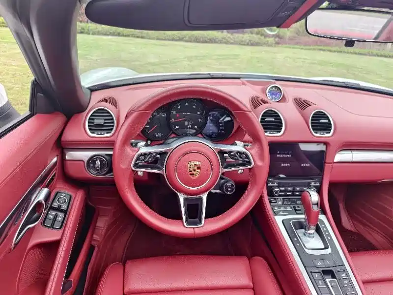 Porsche 718 2022 Boxster 2.0T фото 9