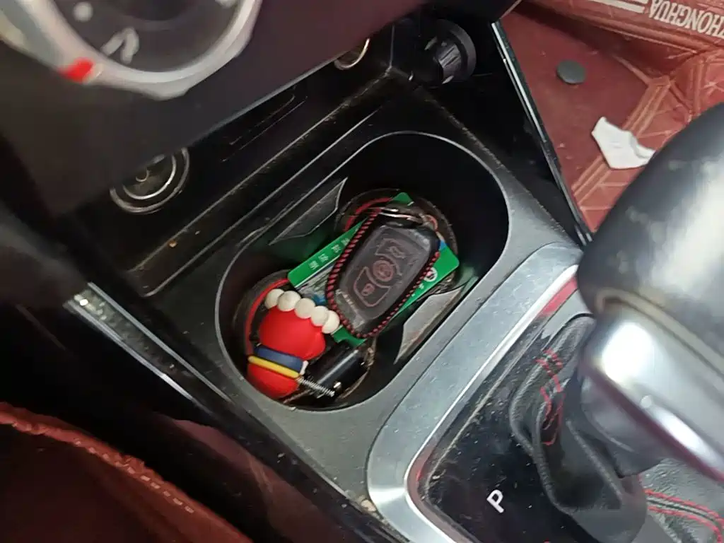 Zhonghua V3 2016 2015 1.5L Automatic Smart Edition