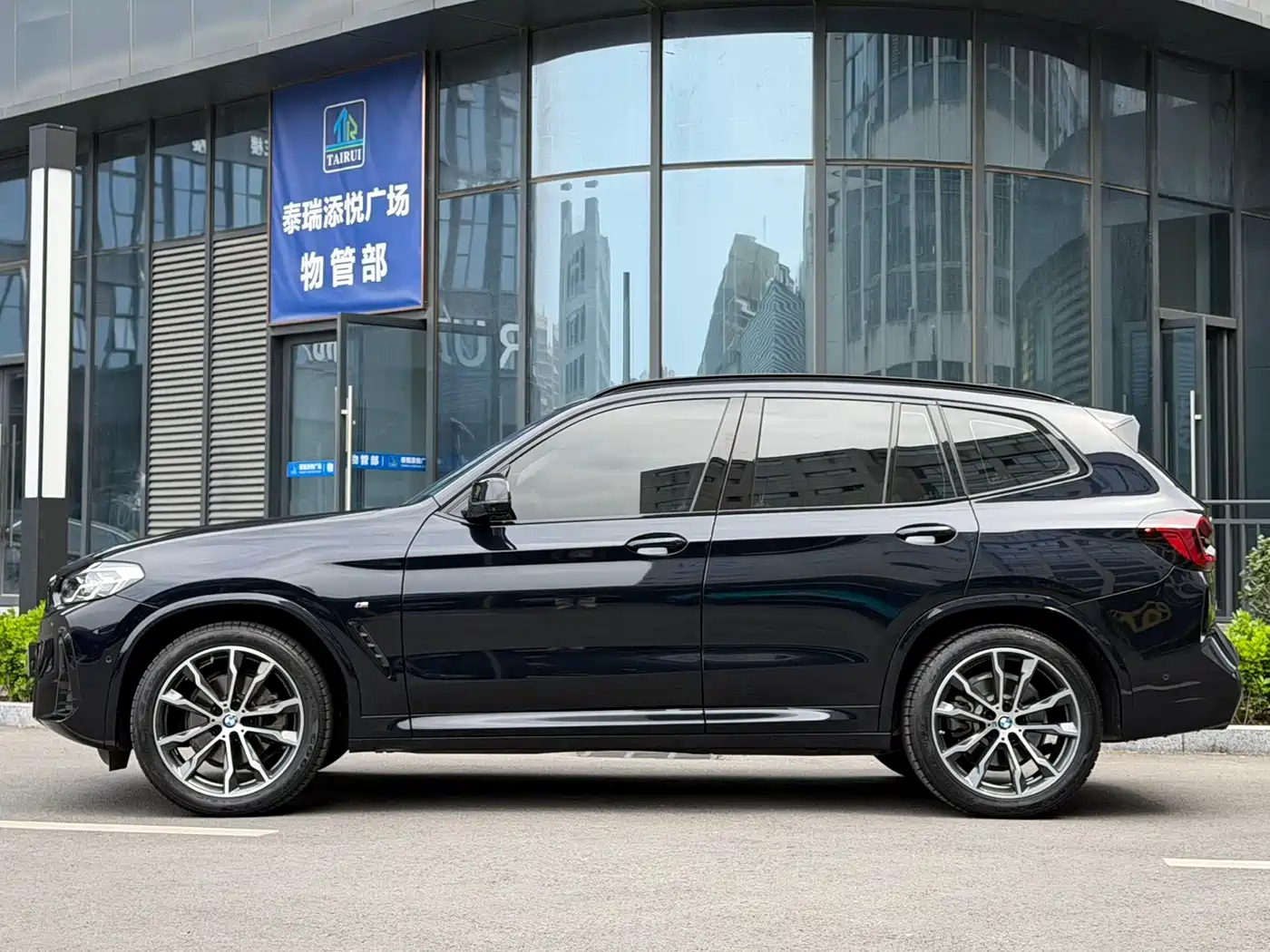 BMW X3 2023 xDrive30i Leading M Night Package фото 5