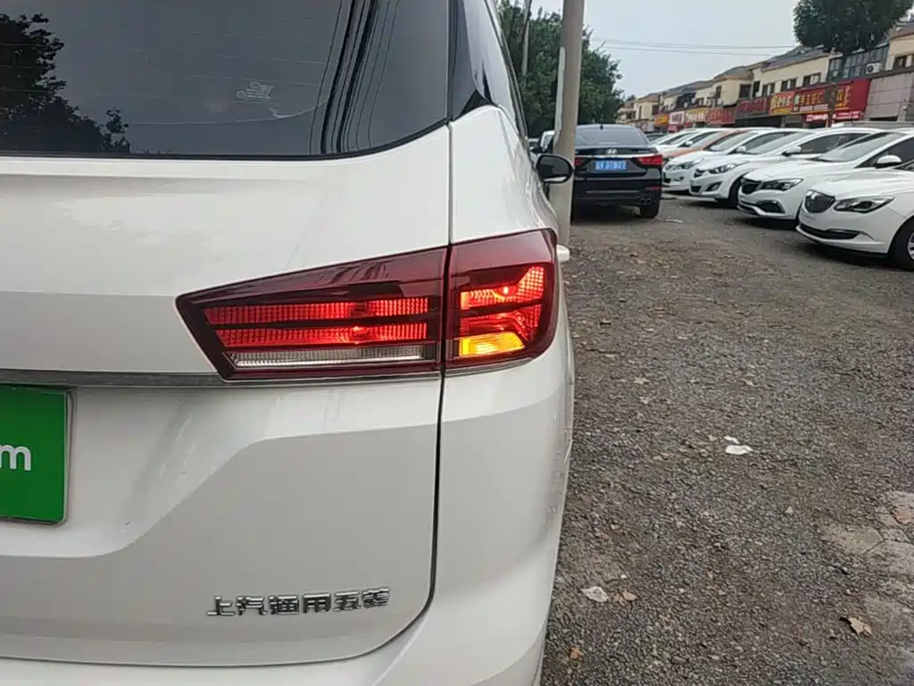 Baojun 360 2018 2018 1.5L Manual Elite (China V)