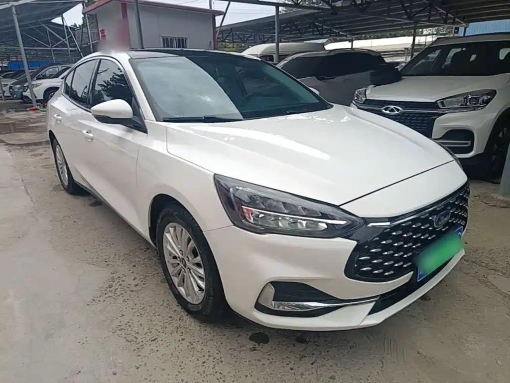 Ford Focus 2021 2021 Sedan EcoBoost 180 Auto Trend