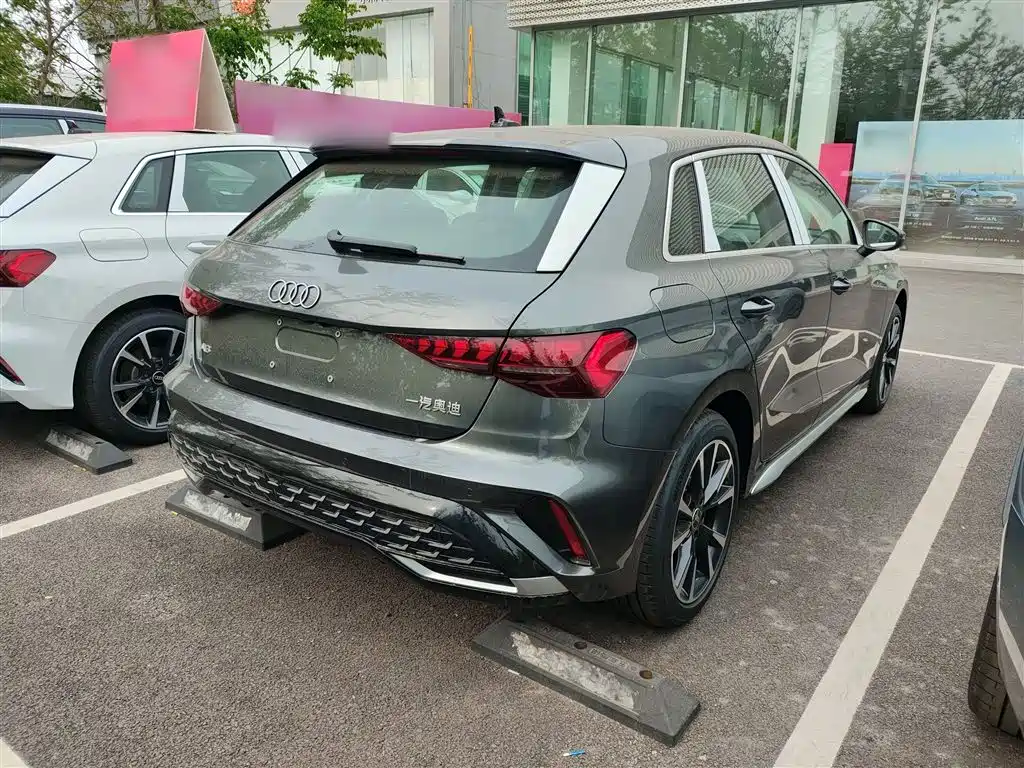 Audi A3 2025 Facelift Sportback 35TFSI Speed Delight фото 5