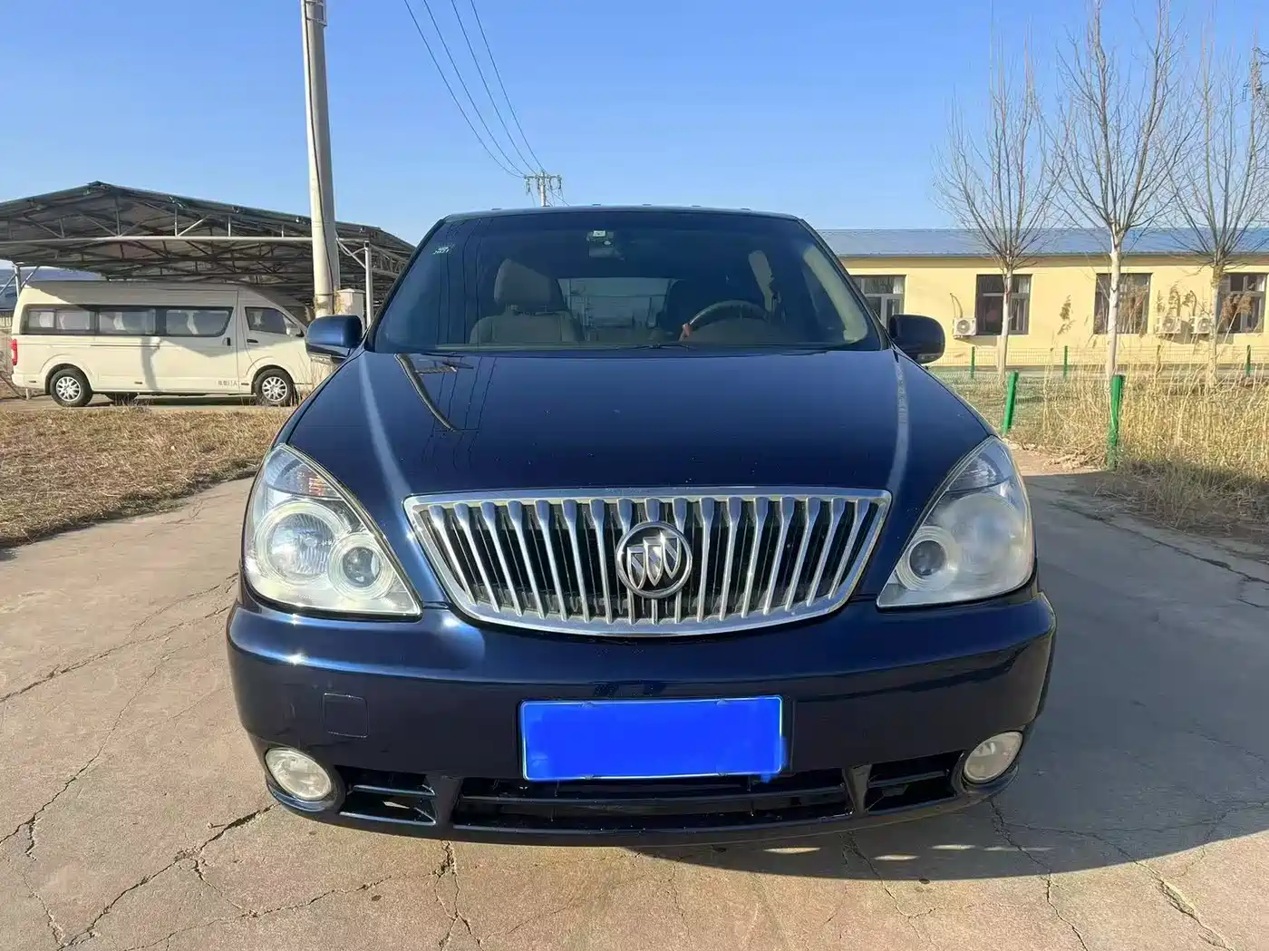 Buick GL8 2011 2.4L CT Comfort Edition фото 2