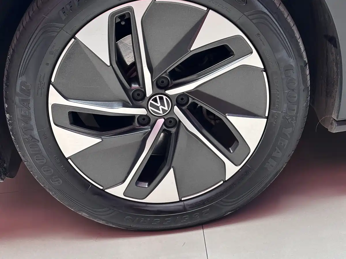 VOLKSWAGEN ID.4 CROZZ